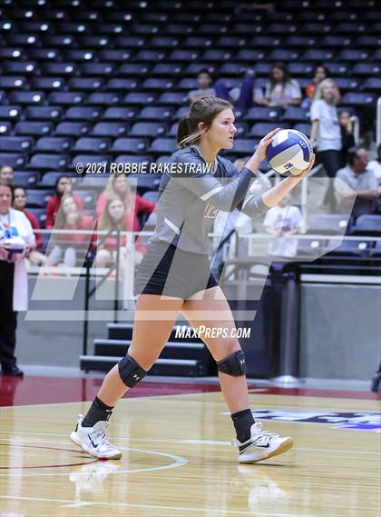 Thumbnail 1 in Fayetteville vs. Sulphur Bluff (UIL Volleyball 1A Semifinals) photogallery.
