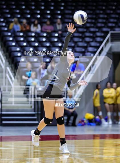 Thumbnail 1 in Fayetteville vs. Sulphur Bluff (UIL Volleyball 1A Semifinals) photogallery.