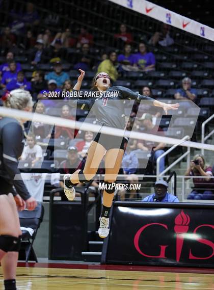 Thumbnail 1 in Fayetteville vs. Sulphur Bluff (UIL Volleyball 1A Semifinals) photogallery.