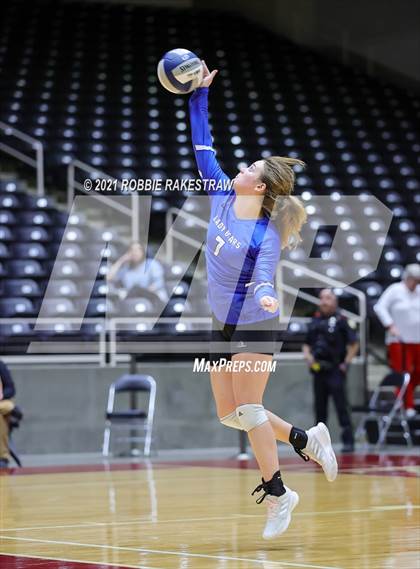 Thumbnail 2 in Fayetteville vs. Sulphur Bluff (UIL Volleyball 1A Semifinals) photogallery.
