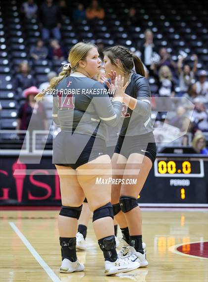 Thumbnail 2 in Fayetteville vs. Sulphur Bluff (UIL Volleyball 1A Semifinals) photogallery.