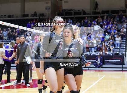 Thumbnail 3 in Fayetteville vs. Sulphur Bluff (UIL Volleyball 1A Semifinals) photogallery.