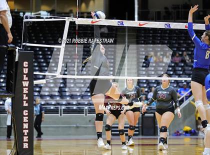 Thumbnail 2 in Fayetteville vs. Sulphur Bluff (UIL Volleyball 1A Semifinals) photogallery.