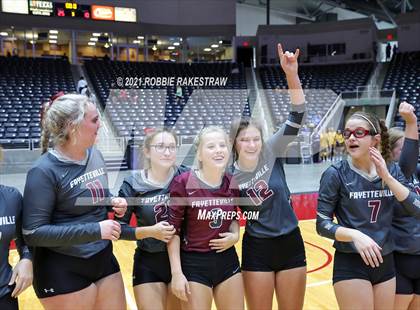 Thumbnail 1 in Fayetteville vs. Sulphur Bluff (UIL Volleyball 1A Semifinals) photogallery.