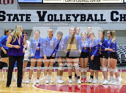 Thumbnail 2 in Fayetteville vs. Sulphur Bluff (UIL Volleyball 1A Semifinals) photogallery.