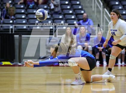 Thumbnail 1 in Fayetteville vs. Sulphur Bluff (UIL Volleyball 1A Semifinals) photogallery.