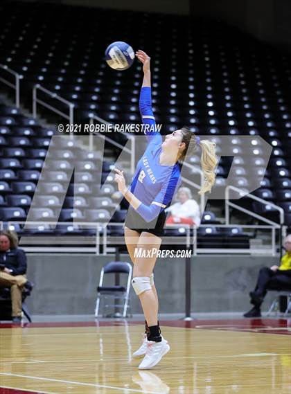 Thumbnail 3 in Fayetteville vs. Sulphur Bluff (UIL Volleyball 1A Semifinals) photogallery.