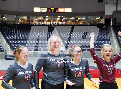 Thumbnail 3 in Fayetteville vs. Sulphur Bluff (UIL Volleyball 1A Semifinals) photogallery.