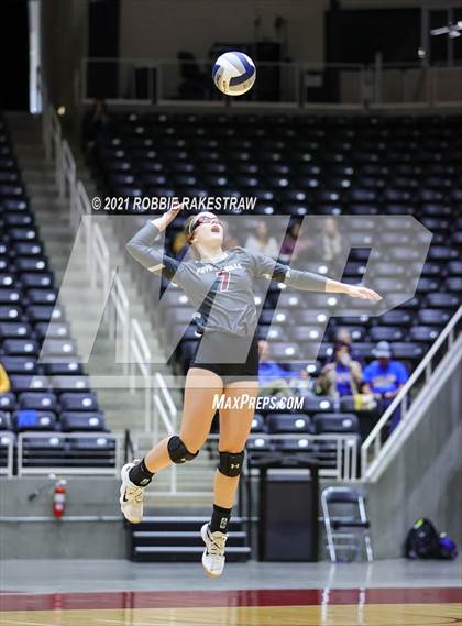 Thumbnail 2 in Fayetteville vs. Sulphur Bluff (UIL Volleyball 1A Semifinals) photogallery.
