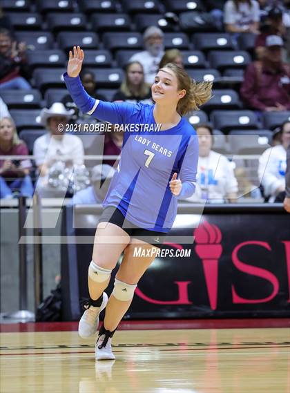 Thumbnail 1 in Fayetteville vs. Sulphur Bluff (UIL Volleyball 1A Semifinals) photogallery.