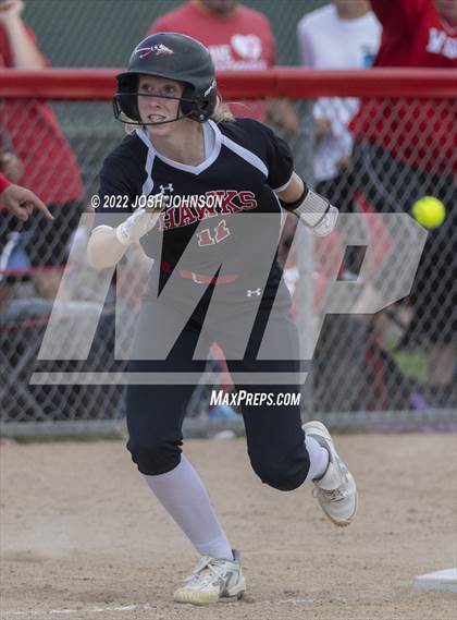 Thumbnail 3 in Baldwin-Woodville vs. Bloomer (WIAA D3 Sectional Final) photogallery.