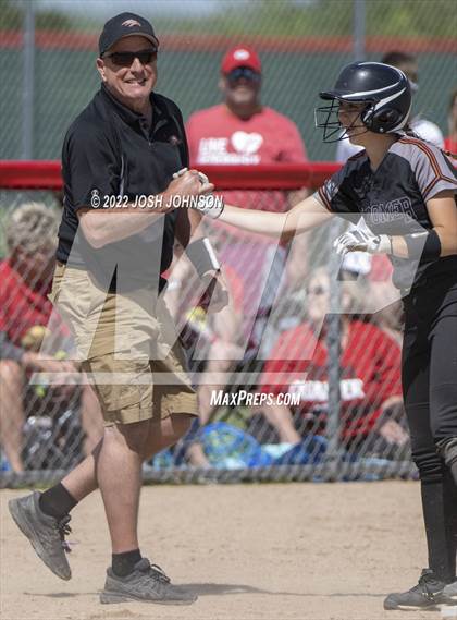 Thumbnail 2 in Baldwin-Woodville vs. Bloomer (WIAA D3 Sectional Final) photogallery.