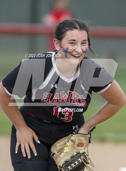 Thumbnail 3 in Baldwin-Woodville vs. Bloomer (WIAA D3 Sectional Final) photogallery.