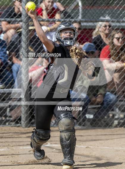 Thumbnail 2 in Baldwin-Woodville vs. Bloomer (WIAA D3 Sectional Final) photogallery.