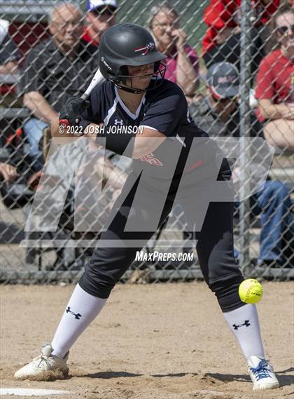 Thumbnail 3 in Baldwin-Woodville vs. Bloomer (WIAA D3 Sectional Final) photogallery.