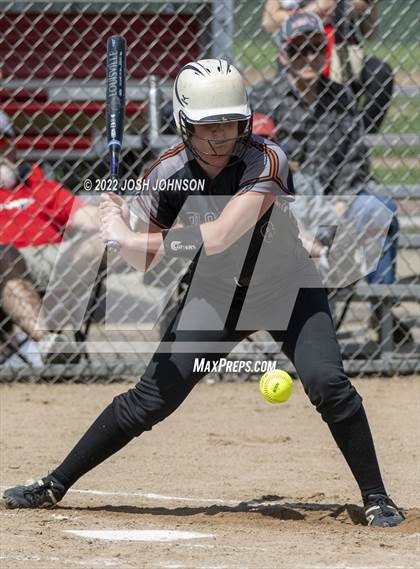 Thumbnail 3 in Baldwin-Woodville vs. Bloomer (WIAA D3 Sectional Final) photogallery.