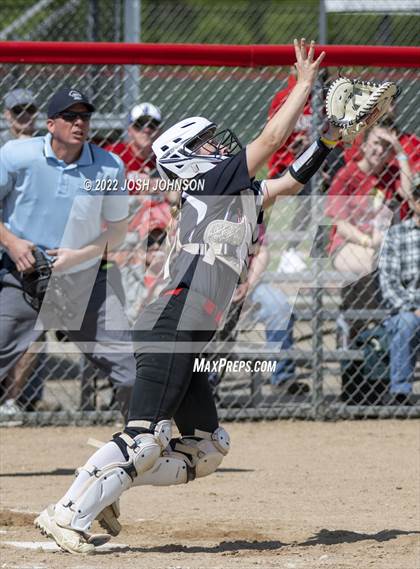 Thumbnail 3 in Baldwin-Woodville vs. Bloomer (WIAA D3 Sectional Final) photogallery.