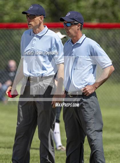 Thumbnail 2 in Baldwin-Woodville vs. Bloomer (WIAA D3 Sectional Final) photogallery.