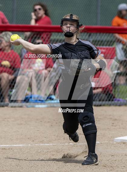 Thumbnail 1 in Baldwin-Woodville vs. Bloomer (WIAA D3 Sectional Final) photogallery.