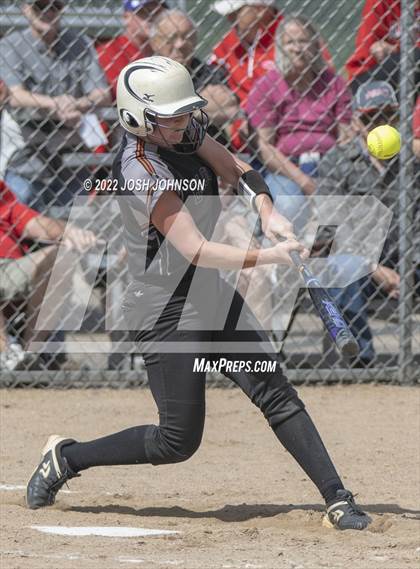 Thumbnail 3 in Baldwin-Woodville vs. Bloomer (WIAA D3 Sectional Final) photogallery.