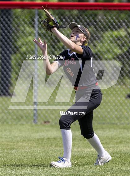 Thumbnail 1 in Baldwin-Woodville vs. Bloomer (WIAA D3 Sectional Final) photogallery.