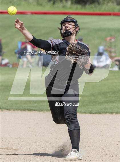 Thumbnail 3 in Baldwin-Woodville vs. Bloomer (WIAA D3 Sectional Final) photogallery.