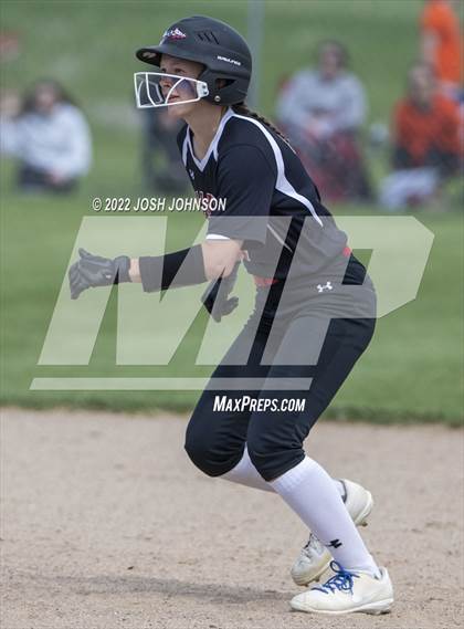 Thumbnail 1 in Baldwin-Woodville vs. Bloomer (WIAA D3 Sectional Final) photogallery.