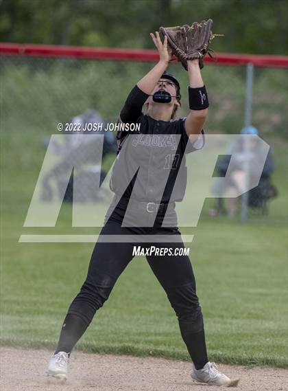 Thumbnail 2 in Baldwin-Woodville vs. Bloomer (WIAA D3 Sectional Final) photogallery.