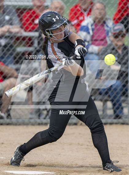 Thumbnail 2 in Baldwin-Woodville vs. Bloomer (WIAA D3 Sectional Final) photogallery.