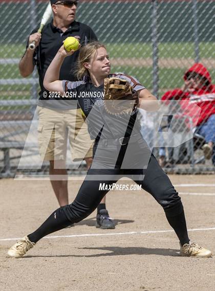 Thumbnail 1 in Baldwin-Woodville vs. Bloomer (WIAA D3 Sectional Final) photogallery.