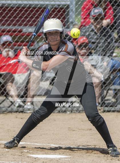 Thumbnail 3 in Baldwin-Woodville vs. Bloomer (WIAA D3 Sectional Final) photogallery.