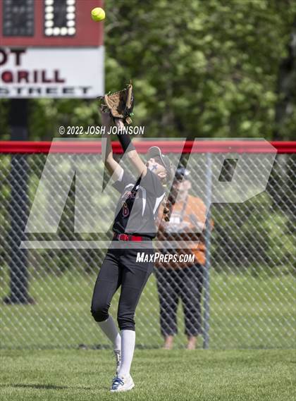 Thumbnail 1 in Baldwin-Woodville vs. Bloomer (WIAA D3 Sectional Final) photogallery.