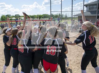 Thumbnail 1 in Baldwin-Woodville vs. Bloomer (WIAA D3 Sectional Final) photogallery.