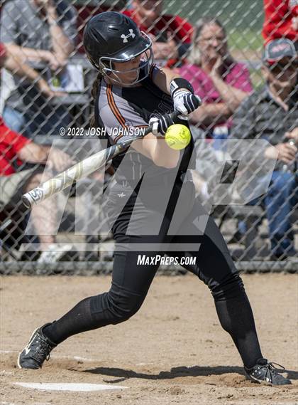 Thumbnail 2 in Baldwin-Woodville vs. Bloomer (WIAA D3 Sectional Final) photogallery.