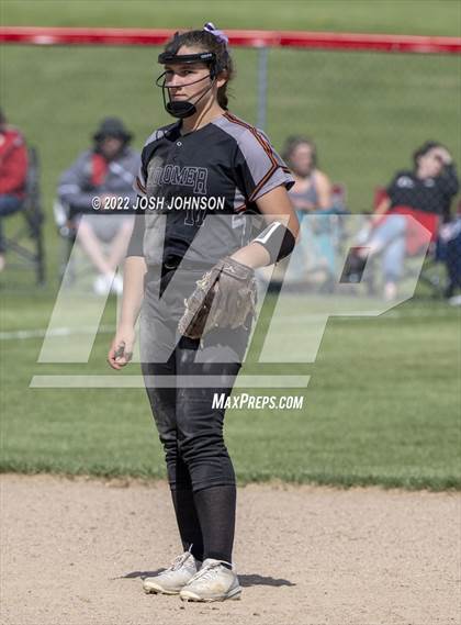 Thumbnail 3 in Baldwin-Woodville vs. Bloomer (WIAA D3 Sectional Final) photogallery.