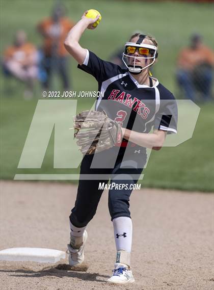 Thumbnail 2 in Baldwin-Woodville vs. Bloomer (WIAA D3 Sectional Final) photogallery.