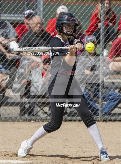 Thumbnail 2 in Baldwin-Woodville vs. Bloomer (WIAA D3 Sectional Final) photogallery.