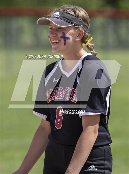 Thumbnail 3 in Baldwin-Woodville vs. Bloomer (WIAA D3 Sectional Final) photogallery.