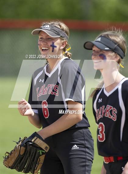 Thumbnail 2 in Baldwin-Woodville vs. Bloomer (WIAA D3 Sectional Final) photogallery.