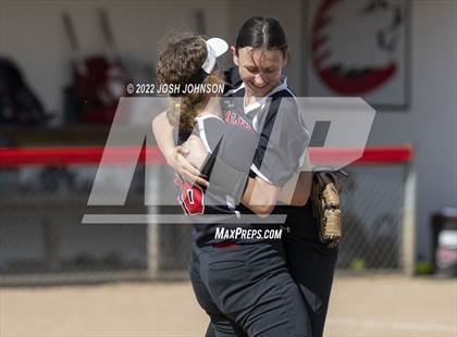 Thumbnail 2 in Baldwin-Woodville vs. Bloomer (WIAA D3 Sectional Final) photogallery.