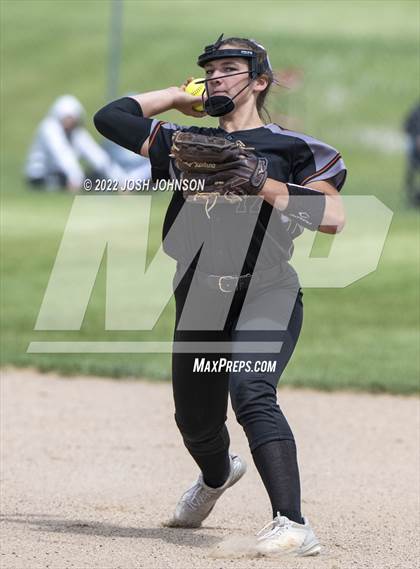 Thumbnail 2 in Baldwin-Woodville vs. Bloomer (WIAA D3 Sectional Final) photogallery.