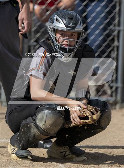 Thumbnail 2 in Baldwin-Woodville vs. Bloomer (WIAA D3 Sectional Final) photogallery.
