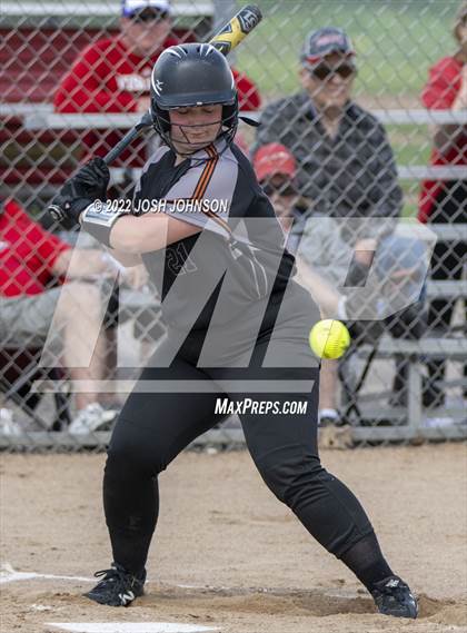 Thumbnail 1 in Baldwin-Woodville vs. Bloomer (WIAA D3 Sectional Final) photogallery.