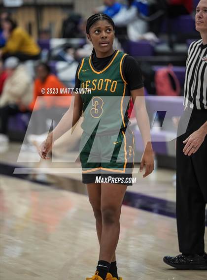 Thumbnail 3 in Lone Peak vs. DeSoto (Holiday Hoopfest) photogallery.