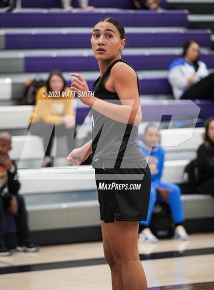Thumbnail 2 in Lone Peak vs. DeSoto (Holiday Hoopfest) photogallery.