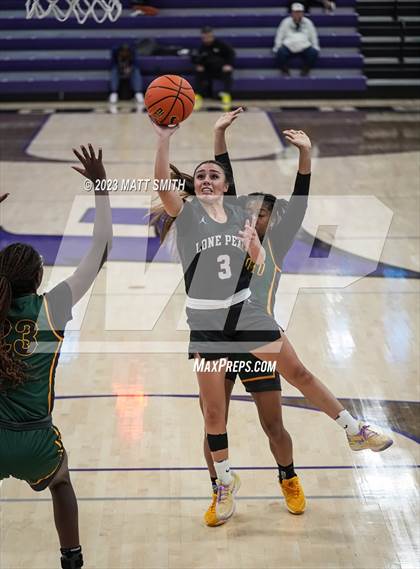 Thumbnail 2 in Lone Peak vs. DeSoto (Holiday Hoopfest) photogallery.