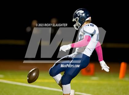 Thumbnail 1 in Mater Dei @ Althoff Catholic photogallery.