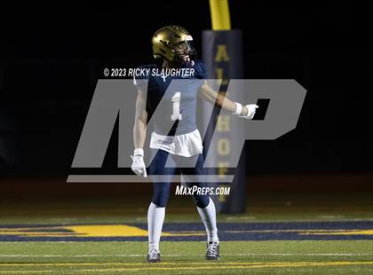 Thumbnail 1 in Mater Dei @ Althoff Catholic photogallery.