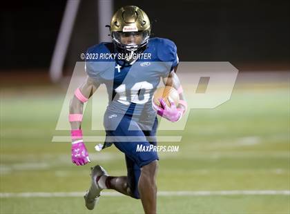 Thumbnail 3 in Mater Dei @ Althoff Catholic photogallery.