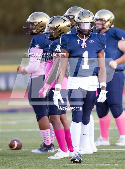 Thumbnail 3 in Mater Dei @ Althoff Catholic photogallery.